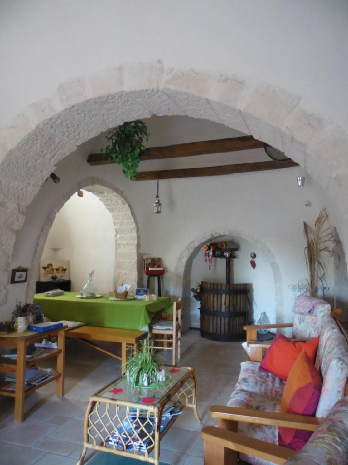 B&B Trulli Sotto La Cupa Martina Franca Exterior photo